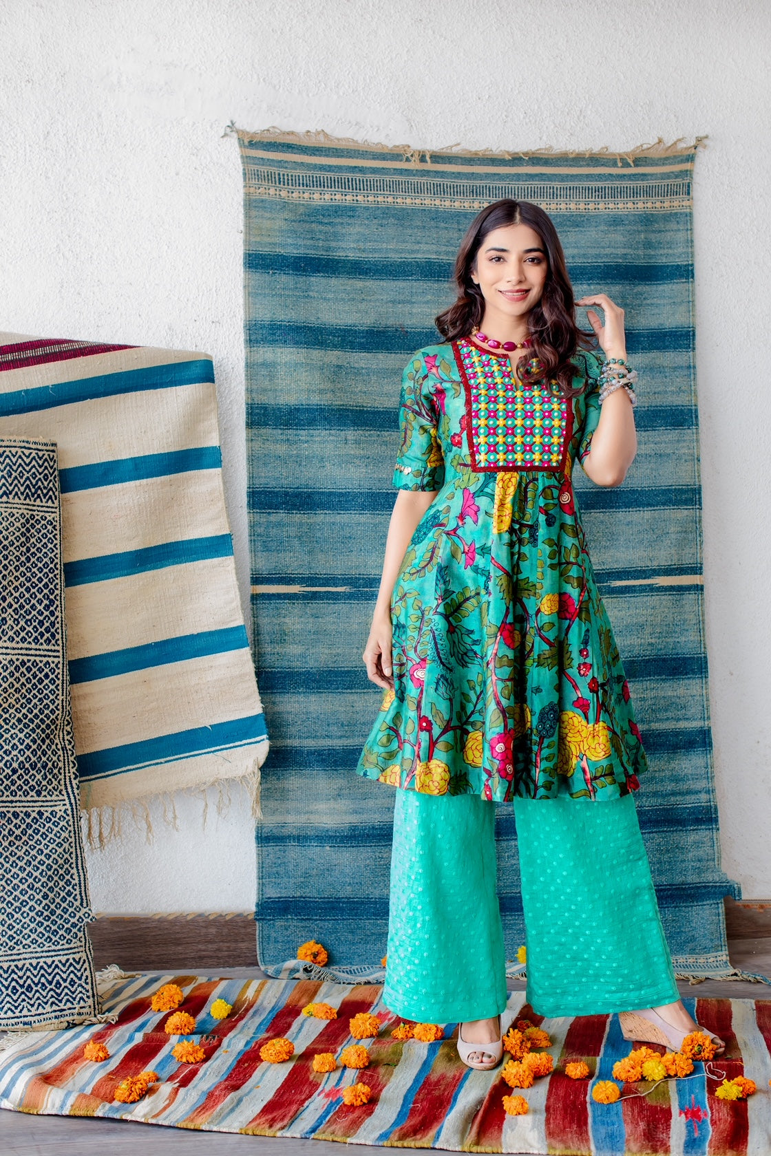 Thread Work Floral Set